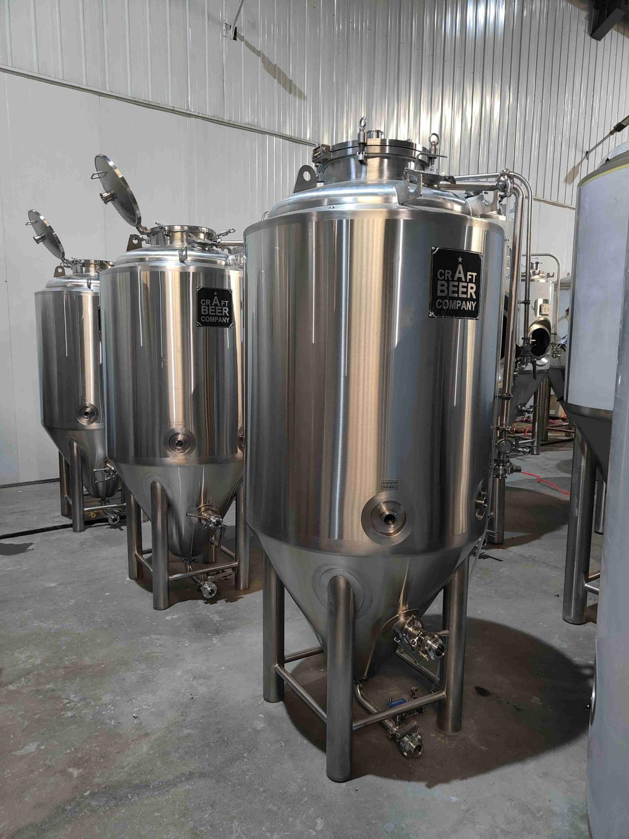 Rotating Racking Arm for Beer Fermenters