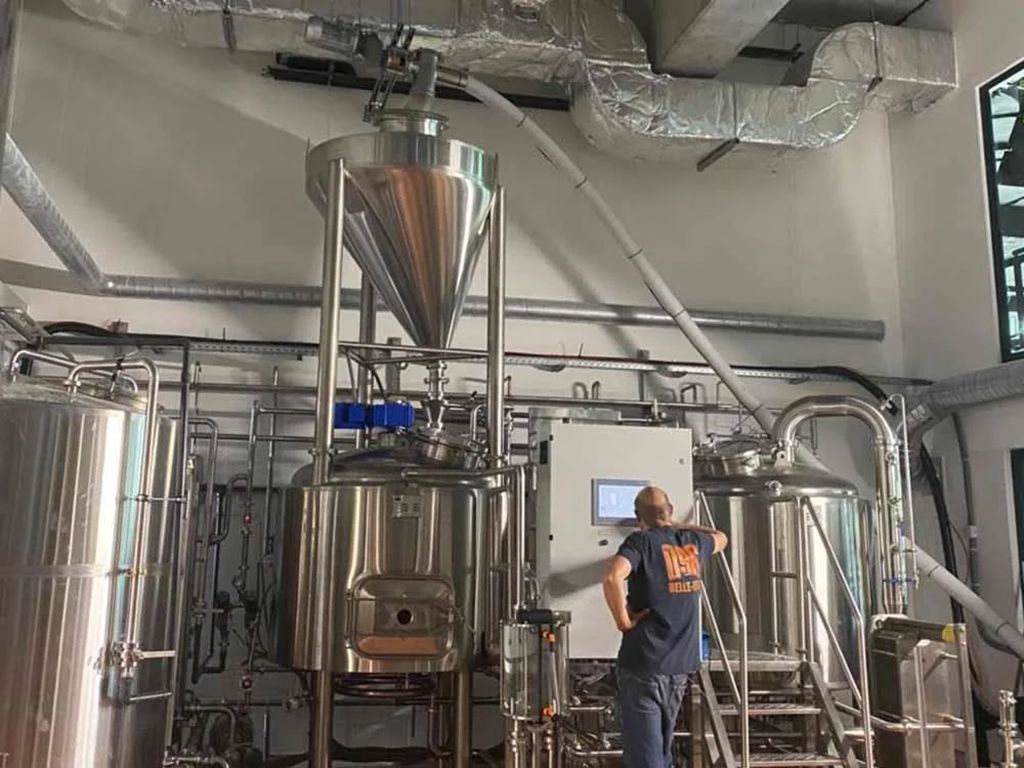 Proyecto de cervecería de 1000 litros