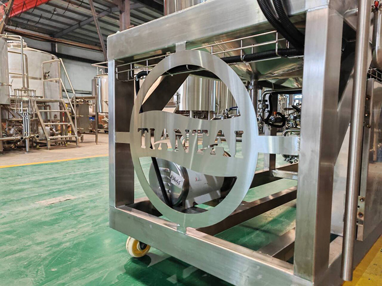 200L brewery equipment -logo