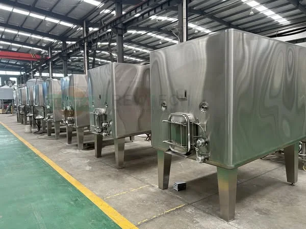 wine fermentation tank