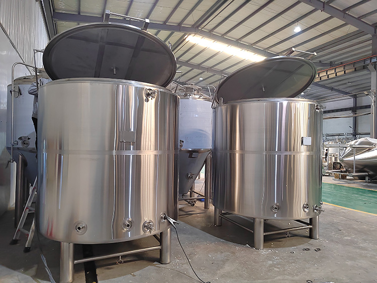 kombucha brewing equipment